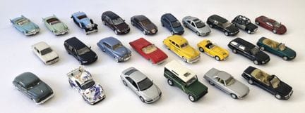 Conjunto de veinticuatro coches en miniatura de me