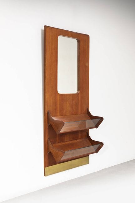 FABRICATION ITALIENNE
Porte-revues mural
Structure