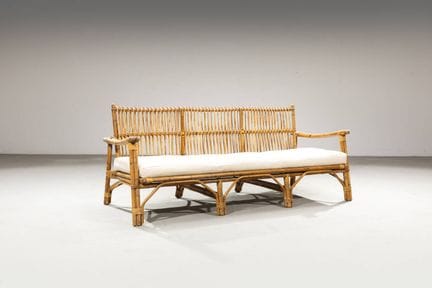 蒂托·阿格诺利（AGNOLI TITO），风格为
沙发
竹制框架，软垫外覆织物。
20世纪60年代
