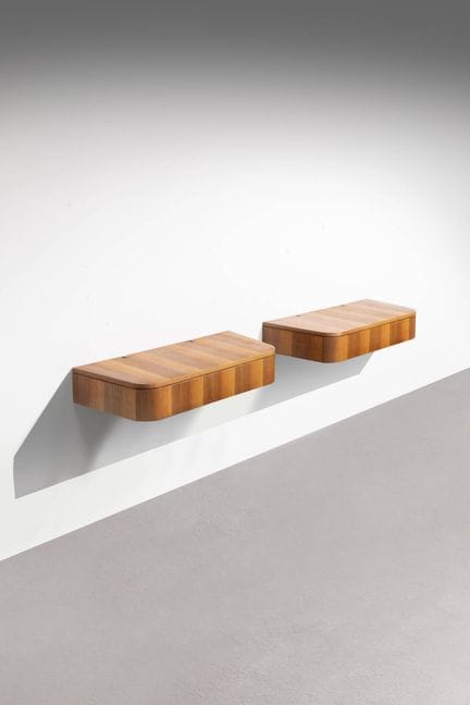 FABRICATION ITALIENNE
Paire de tables de chevet su
