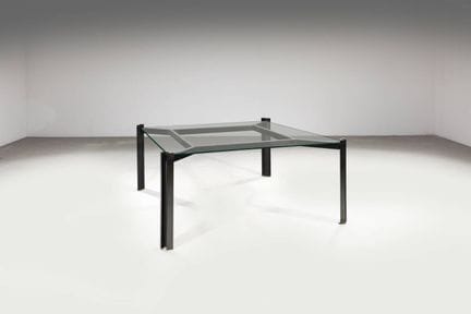 TECNO
Table
Table avec structure en métal bruni, e