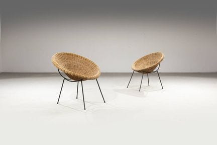 意大利制造
两把扶手椅
金属框架，藤编。
20世纪60年代
75x72x60厘米