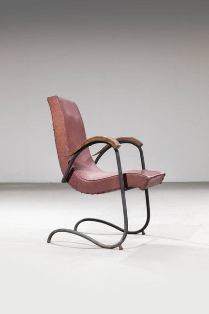 MOSSO NICOLA
Fauteuil
Structure en tube métallique