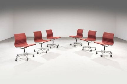 EAMES CHARLES ET RAY
Six chaises
Structure en alum