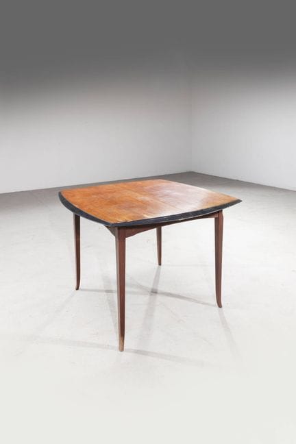 CAMPO &amp; GRAFFI
Table à rallonge
Structure en b