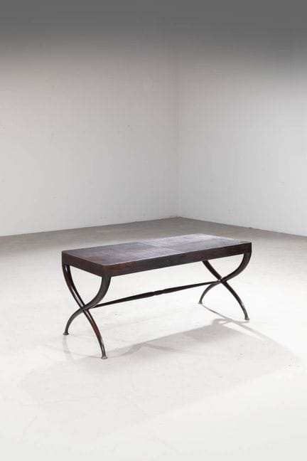 FABRICATION ITALIENNE
Table basse
Structure en boi