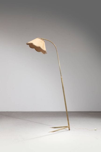 FABRICATION ITALIENNE
Lampe sur pied
Structure en 