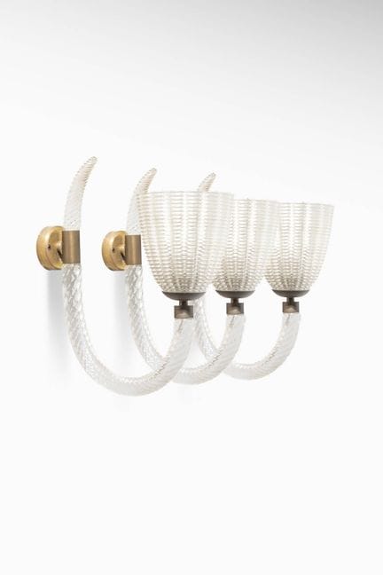 FABRICATION ITALIENNE
Lot de trois appliques
Struc
