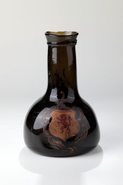 Bouteille « en oignon » (dite « bouteille à graine