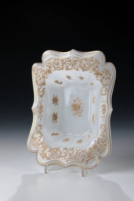 Coquille
Bol de la Forêt de Bohême, vers 1855. Ver