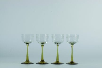 Lot de quatre verres à vin
Lot de quatre verres à 