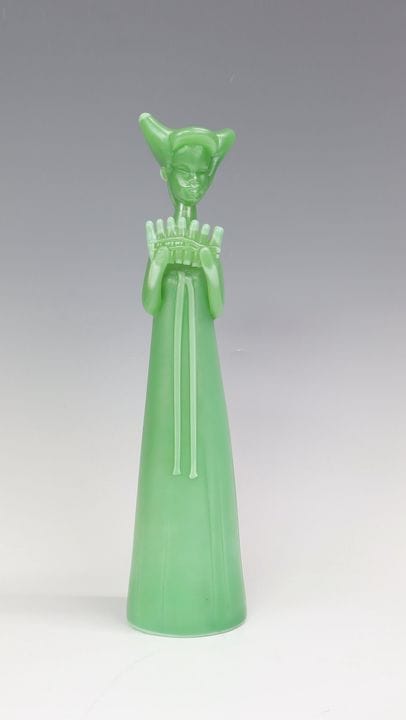 “吹排箫的女士”玻璃雕像，埃尔曼诺·纳森（设计），吉诺·切内德塞父子，穆拉诺，约1970年。深绿色玉