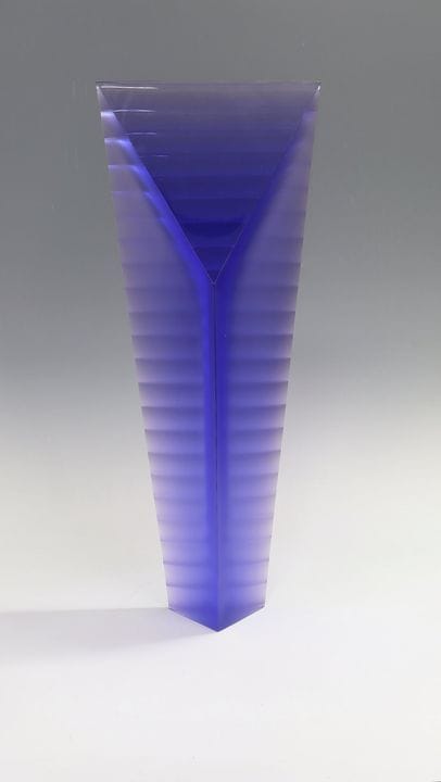 « Voltaic - Blue » Matyas Pavlik, 2022. Verre inco