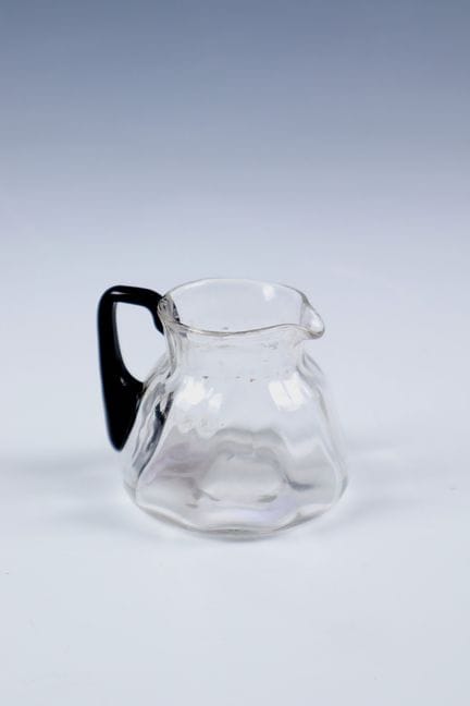 Petite cruche Kolo Moser (design, gravée), Loetz W