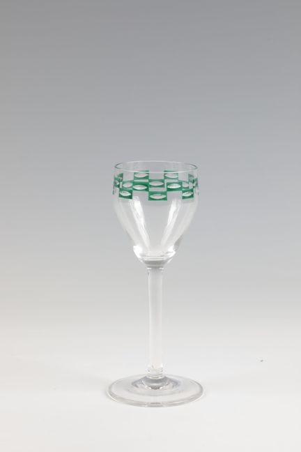 Verre à liqueur de la cristallerie Benedikt von Po