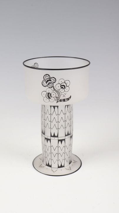 Petite coupe
Petit gobelet de Josef Hoffmann (form