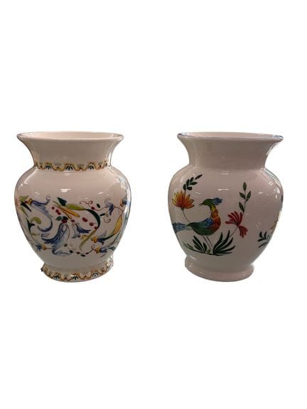GIEN 
Due vasi in maiolica smaltata, modelli “Tosc