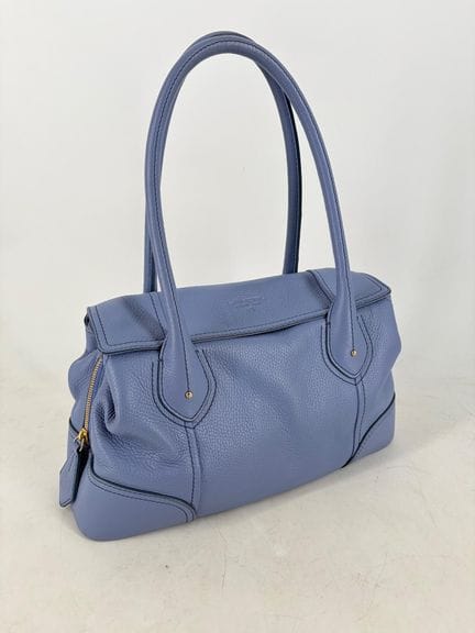 LANCEL Paris
Bolso de hombro de piel granulada azu