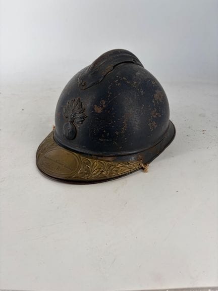 Adrian-Helm, Modell 1915, mit Infanterie-Abzeichen