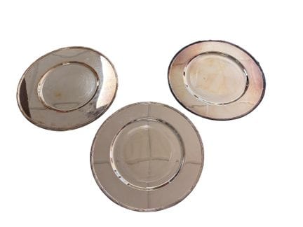 CHRISTOFLE 
Tres platos circulares de metal platea
