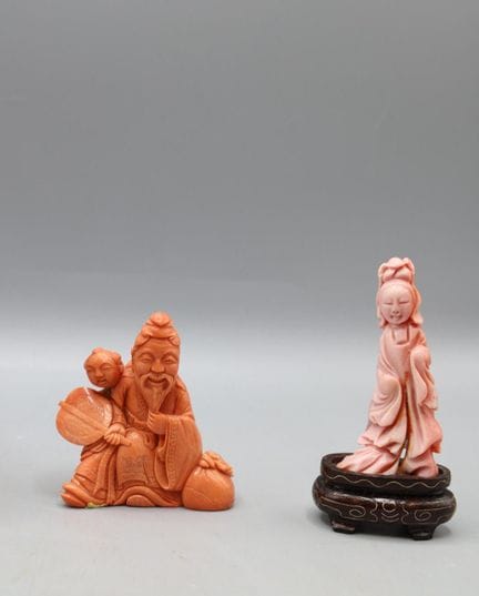 CINA, XX secolo
Set composto da due gruppi in cora