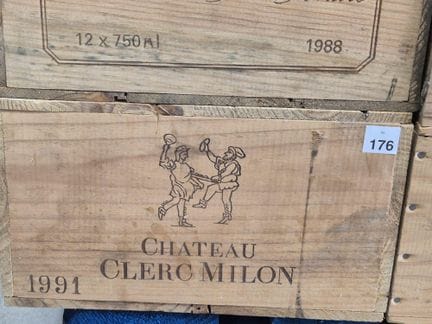 Caisse bois de douze bouteilles château Clerc-Milo