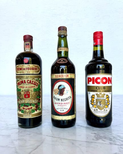 Une bouteille de Rhum Negrita Bardinet  Old Nick R
