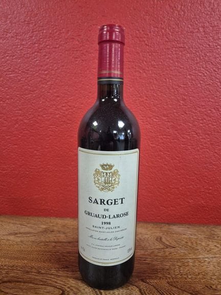 Une bouteille de Sarget de Gruaud Larose Saint Jul