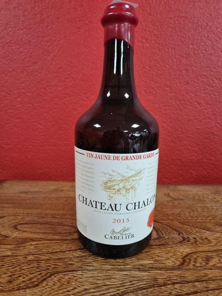 Una botella de CHATAU-CHALON 2015, Domaine Cabelie