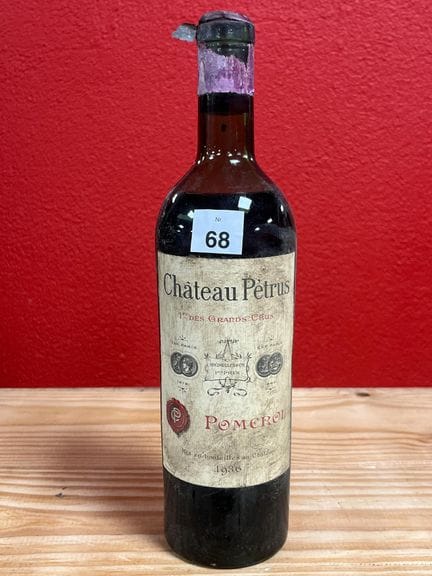 Una botella de Château Pétrus, añada de 1936.
Part