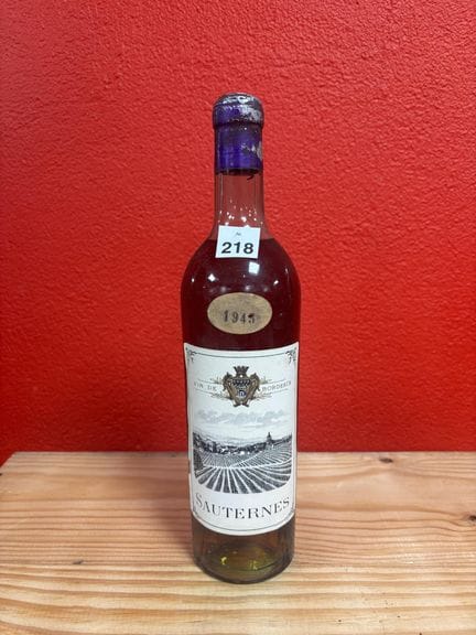 Une bouteille de Sauternes, Vin de Bordeaux, millé