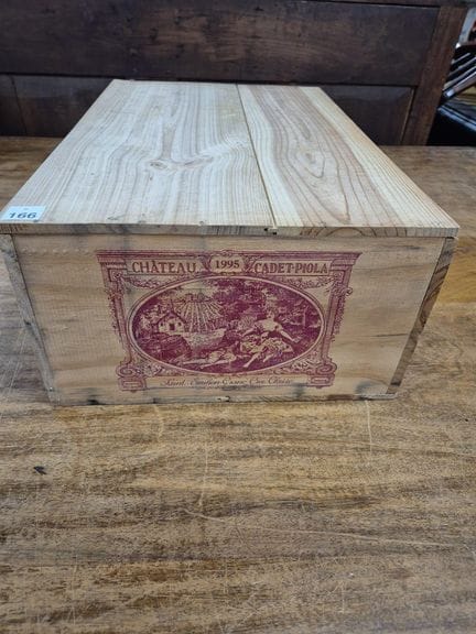Caisse bois douze bouteilles Château Cadet Piola S