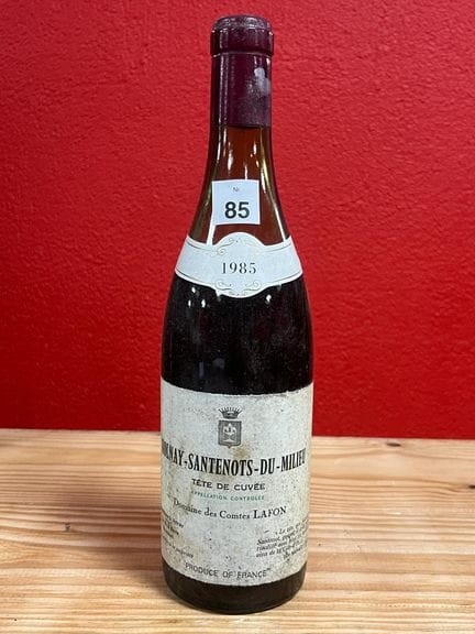 Una botella de Volnay-Santenots-du-Milieu, Domaine