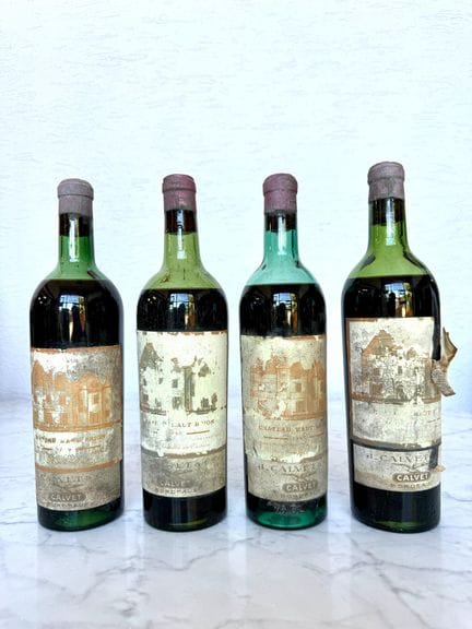 Quatre bouteilles de Château Haut Brion
Deux boute