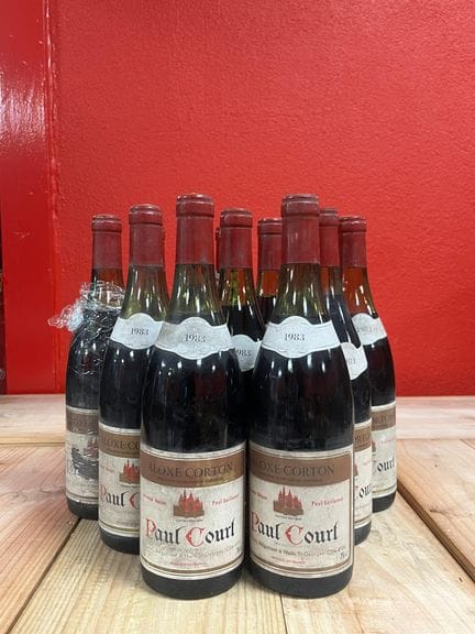 Douze bouteilles Aloxe-Corton, Paul Court négocian