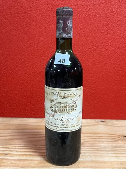 Una botella de Château Margaux de la añada de 1970