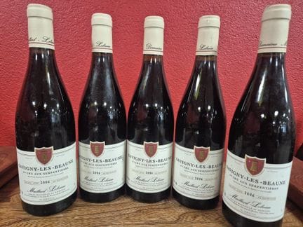 Cinq bouteilles de Savigny les Beaune 1er Crû Aux 