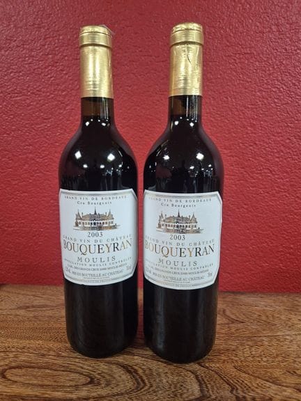 Deux bouteilles Château Bouqueyran Moulis CB 2003