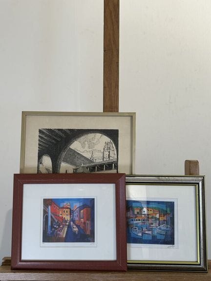 Lot de 4 sous verre dont 

- GOUVRANT Gérard (946)