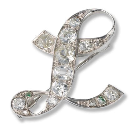 Diamond brooche "L"
1st half 20th century
14k whit