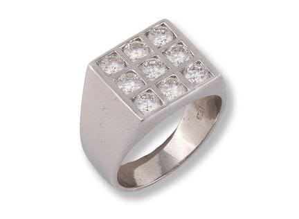 Diamond ring
late 20th/early 21st century
18k whit