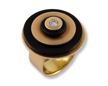 Variable ring
2nd half 20th century
14k gold, onyx
