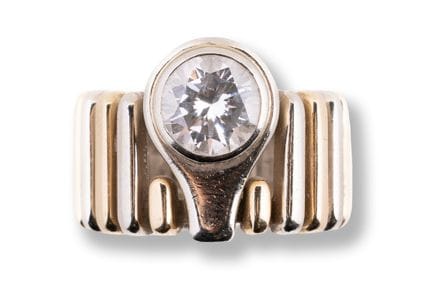 Diamond ring
2nd half 20th century
14k yellow and 