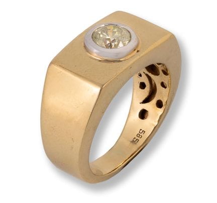 Diamond ring
2nd half 20th century
14k gold, 1 bri