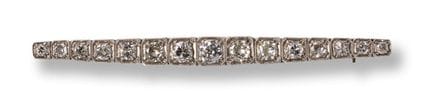 Diamond brooche
1st half 20th century
platinum and