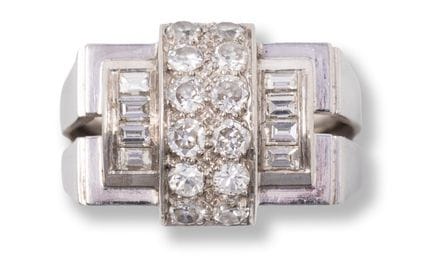 Diamond ring
1920s/1930s
platinum, Old European an