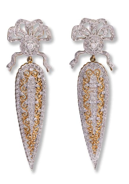 Diamond earrings
2nd half 20th century
14k white a