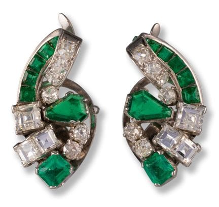 Emerald ear studs
late 20th century
14k and 8k whi