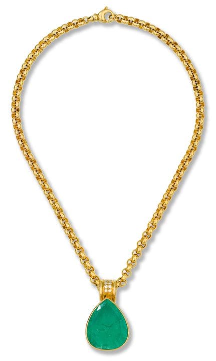 Emerald pendant with gold chain
2nd half 20th cent