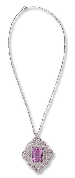 Kunzite pendant with chain
1920s/1930s
platinum, 1